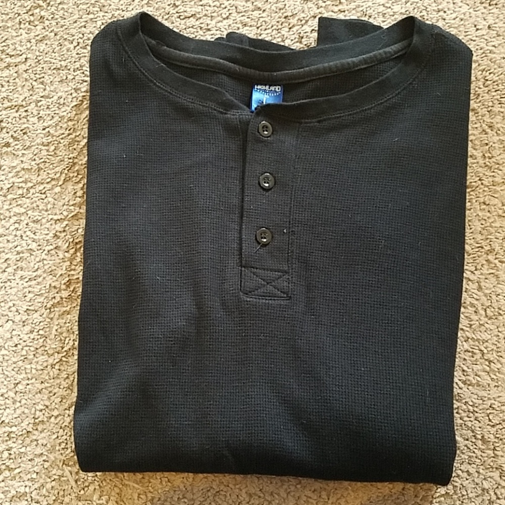 🧥 HIGHLAND 🧥 SHARP BLACK SWEATER